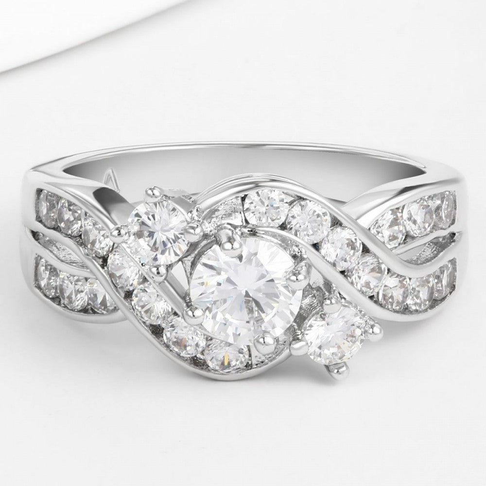 Anel de Liga de Ouro com Cristal Emporia® Branco
