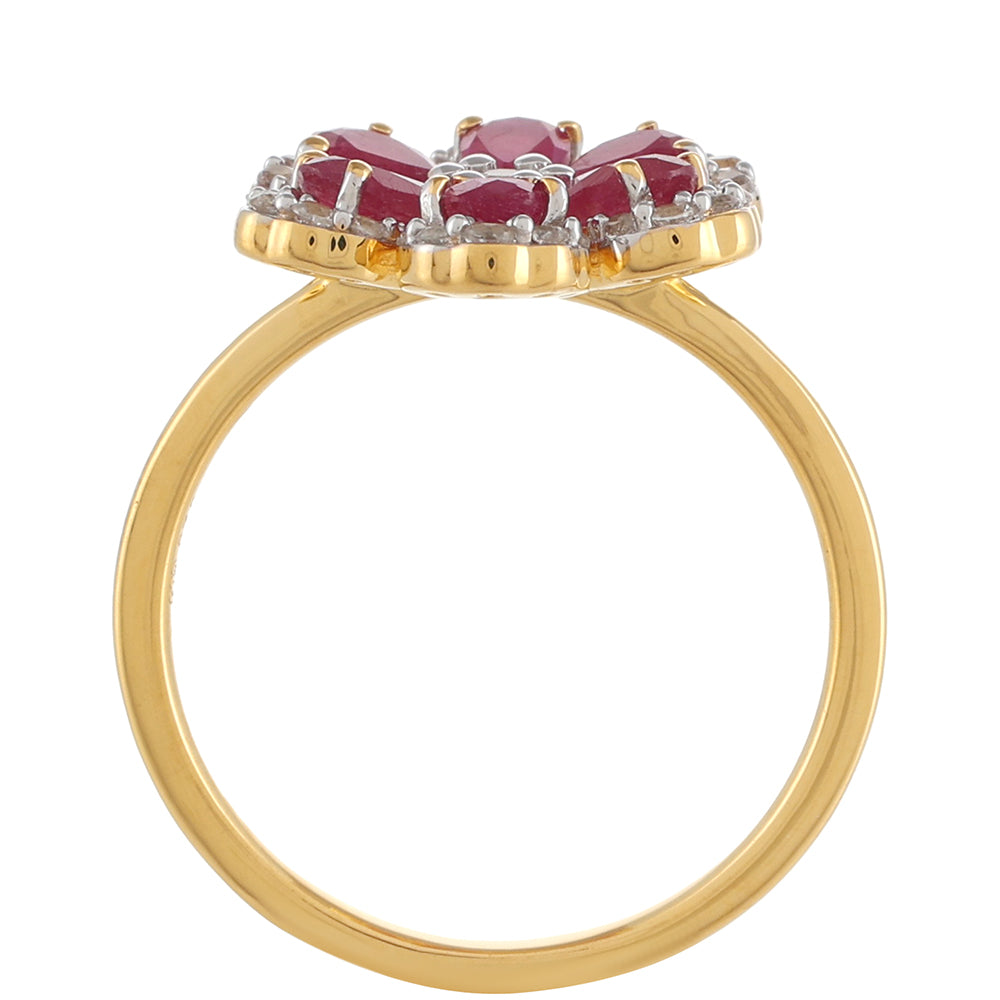 Anel de Prata com Banho de Ouro com Rubi da Tailândia e Topázio Branco Contraste: Cabeca de Veado (800)