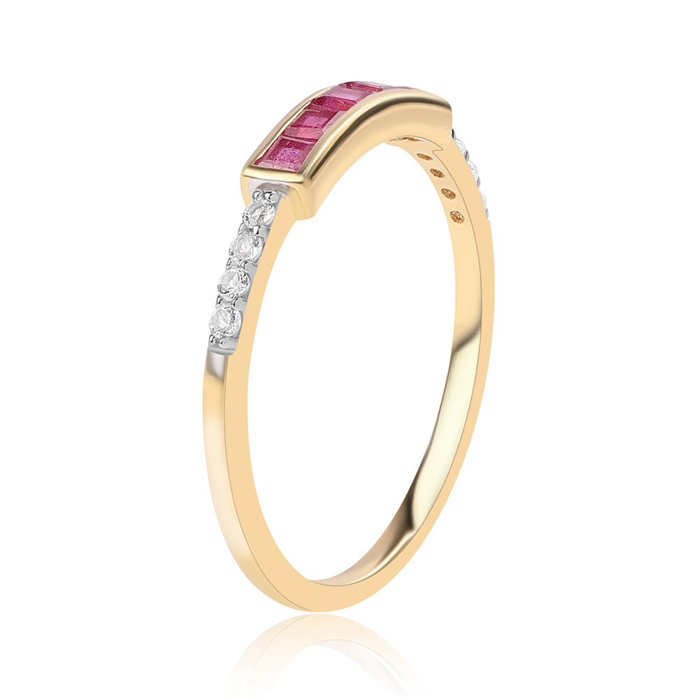 Anel de Prata com Banho de Ouro com Rubi de Moçambique e Topázio Branco