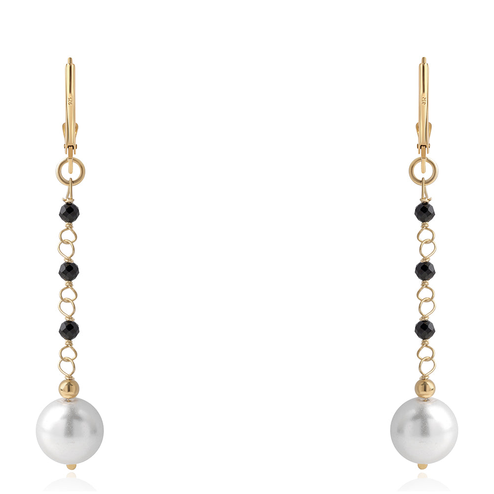 Brincos de Prata com Banho de Ouro com Espinela Preta e Pérola de Água Doce Branca