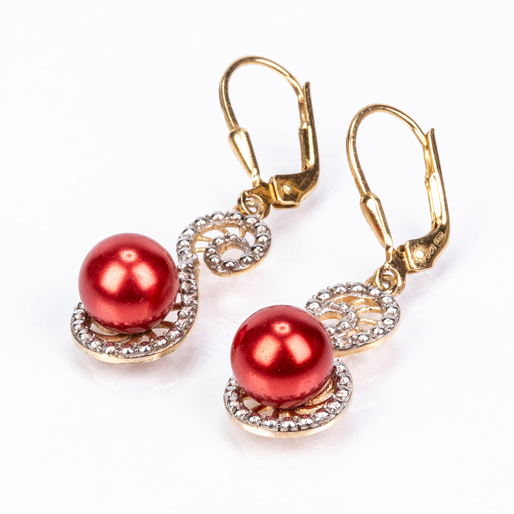 Brincos de Prata com Banho de Ouro com Pérola Vermelha de Água Doce e Topázio Branco