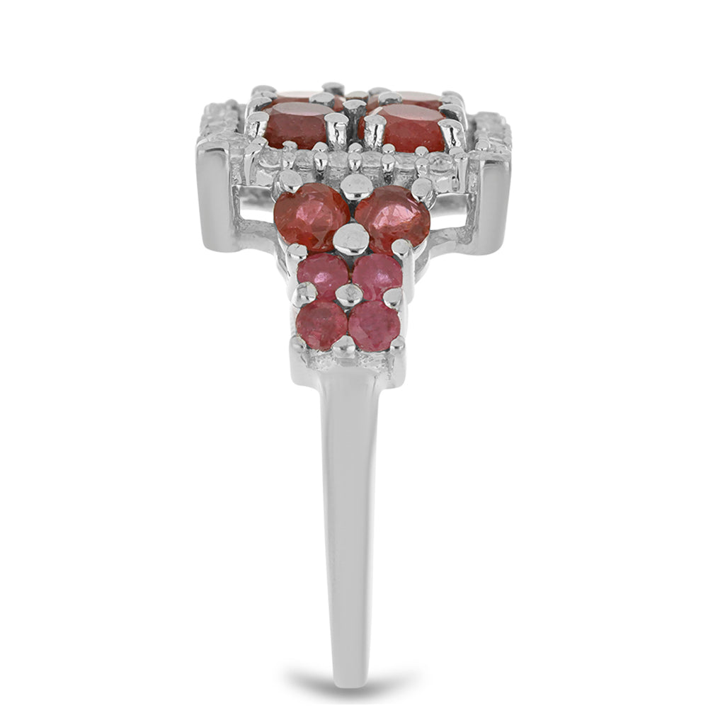 Anel de Prata com Rubi de Madagáscar e Topázio Branco Contraste: Cabeca de Veado (800)