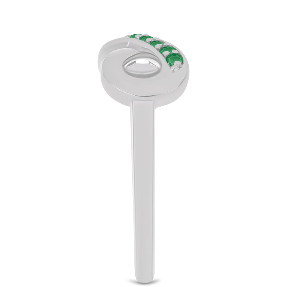 Anel de Prata com Esmeralda do Brasil Contraste: Cabeca de Veado (800)