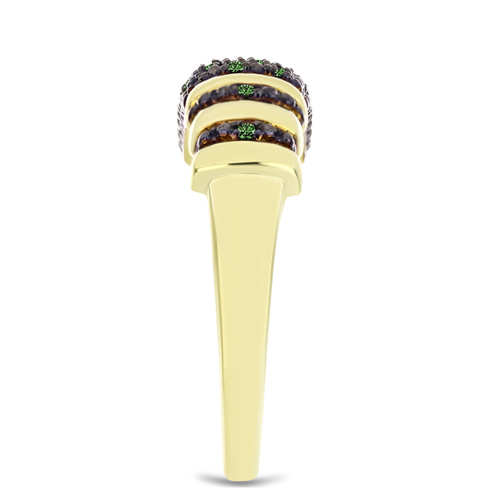 Anel de Prata com Banho de Ouro com Diamante Verde Contraste: Cabeca de Veado (800)