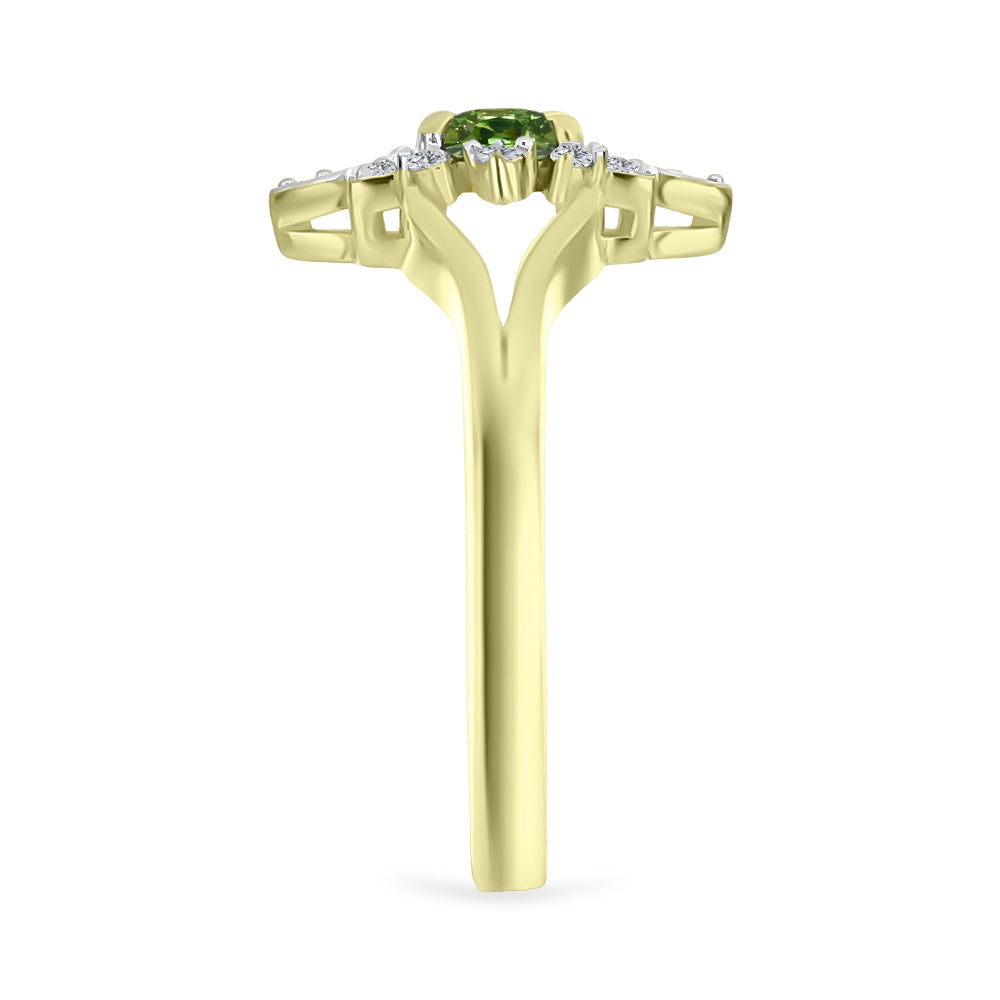 Anel de Prata com Banho de Ouro com Safira Verde e Topázio Branco Contraste: Cabeca de Veado (800)