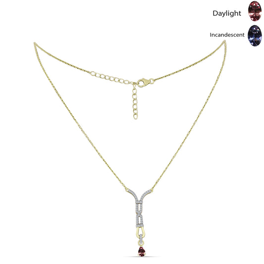 Colar de Prata com Banho de Ouro com Granada Muda de Cor de Bekily e Topázio Branco Contraste: Cabeca de Veado (800)