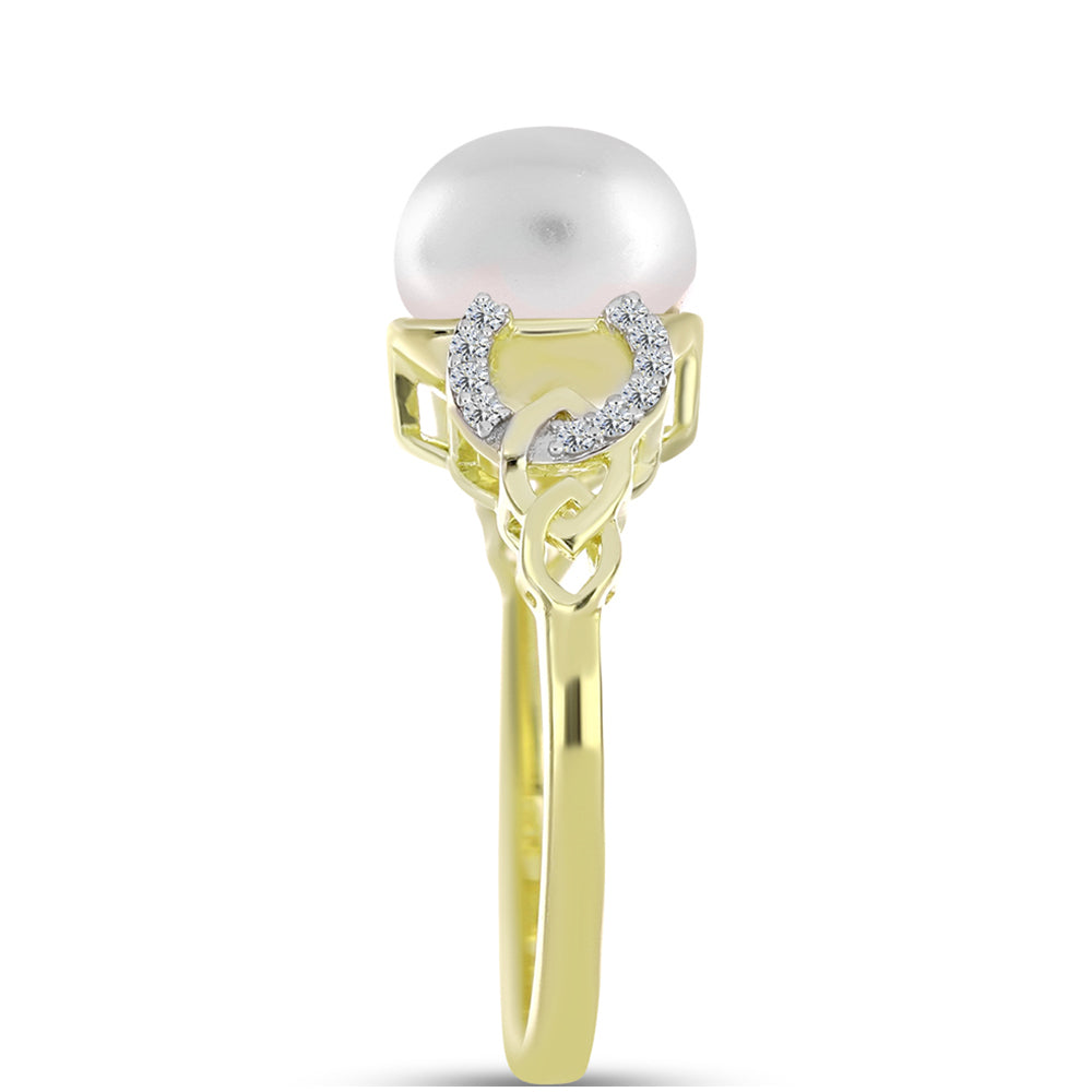 Anel de Prata com Banho de Ouro com Pérola Branca de Água Doce e Topázio Branco Contraste: Cabeca de Veado (800)