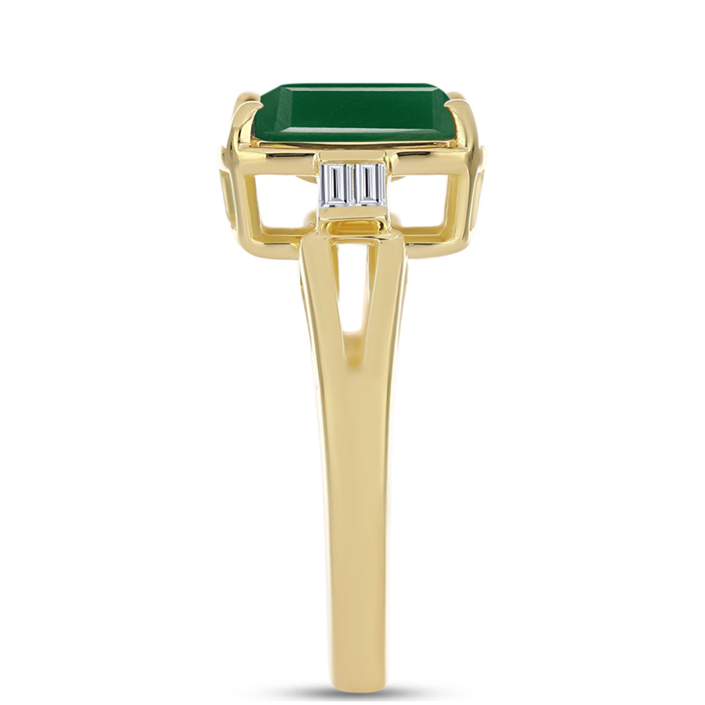 Anel de Prata com Banho de Ouro com Ágata Verde e Zircão Branco Contraste: Cabeca de Veado (800)