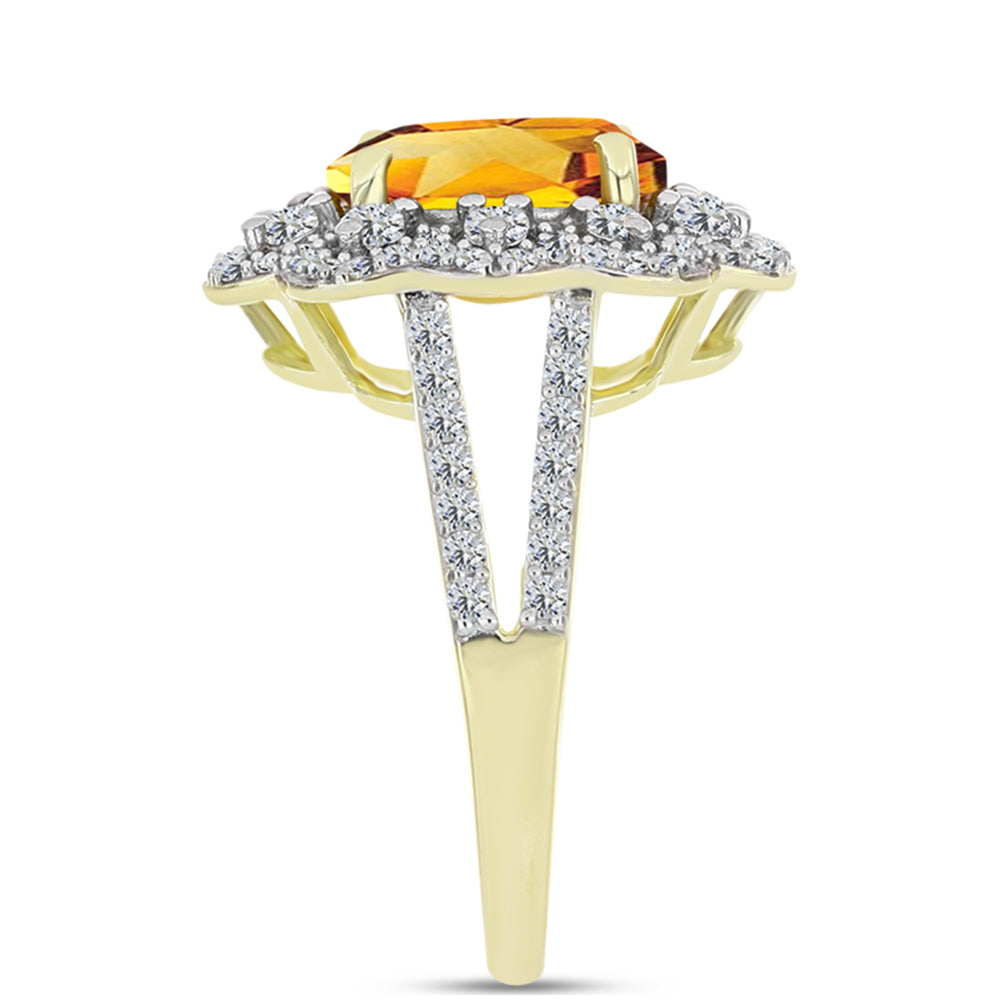 Anel de Prata com Banho de Ouro com Citrino Dourado do Rio Grande e Topázio Branco Contraste: Cabeca de Veado (800)