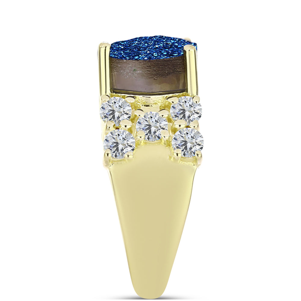 Anel de Prata com Banho de Ouro com Drusy Azul e Topázio Branco Contraste: Cabeca de Veado (800)