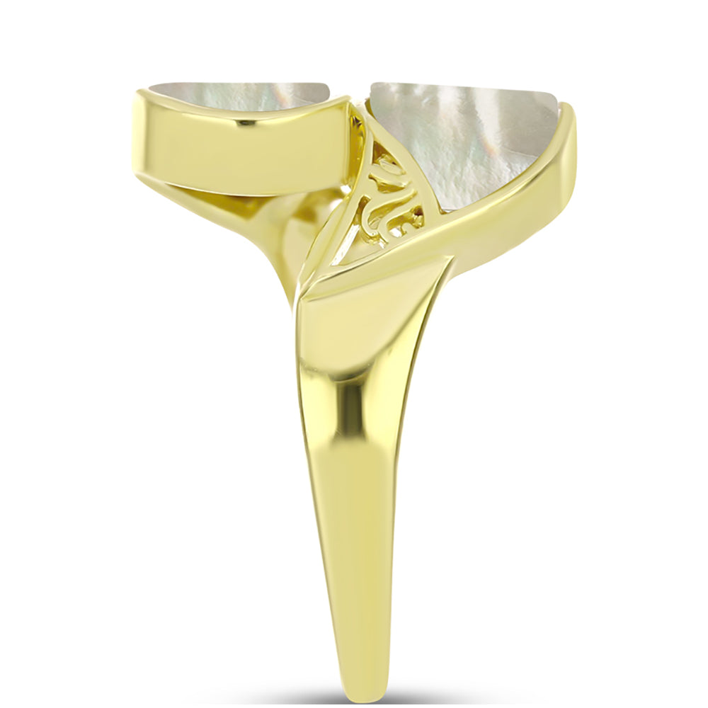 Anel de Prata com Banho de Ouro com Mãe de Pérola Contraste: Cabeca de Veado (800)