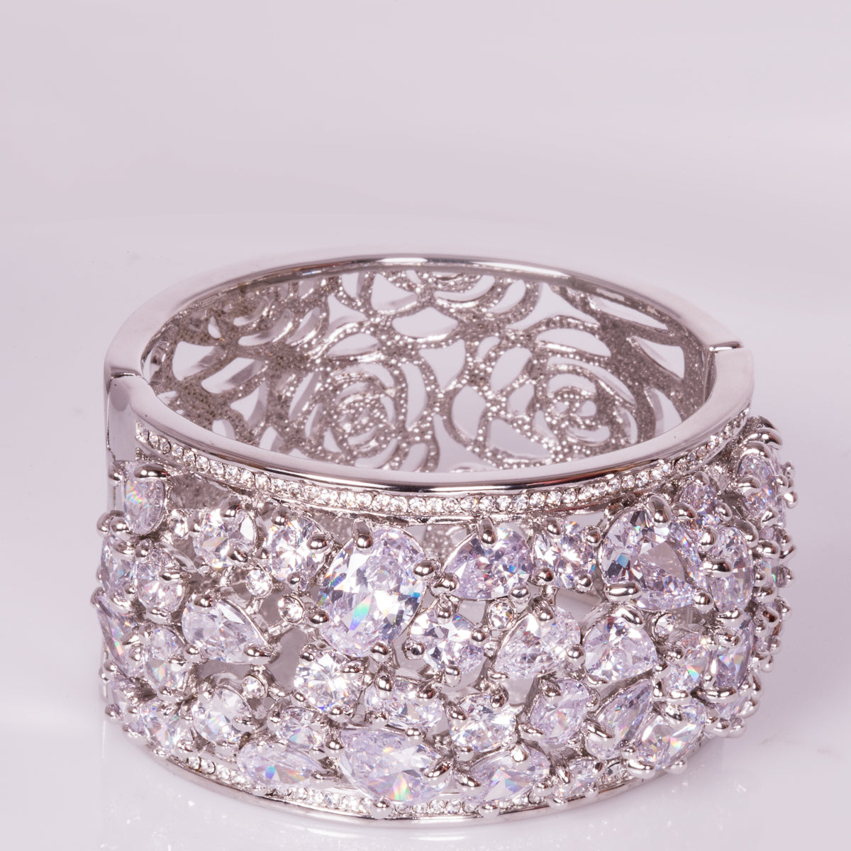 Pulseira de Liga de Ouro Branco com Cristal Emporia® Branco ( Pulseira )