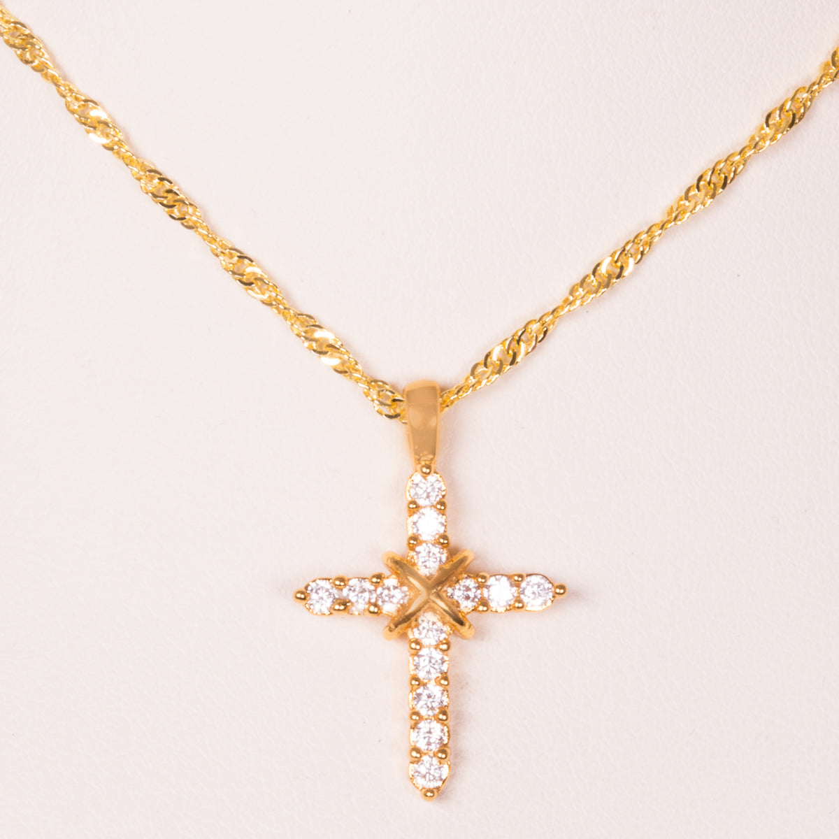 Cruz de Liga de Ouro com Cristal Emporia® Branco ( Pendente )
