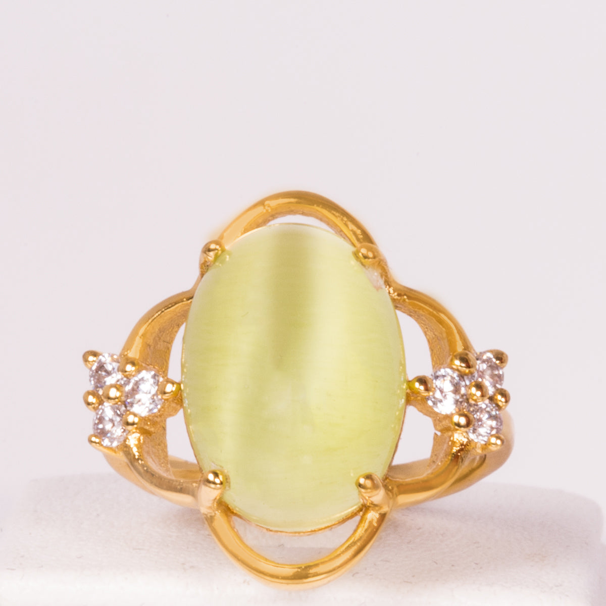 Anel de Liga de Ouro com Cristal Emporia® Branco ( Anel )