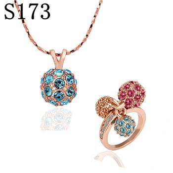 Conjunto de Liga de Ouro com Cristal Emporia® Azul e Cristal Emporia® Vermelho ( Colar+Anel )