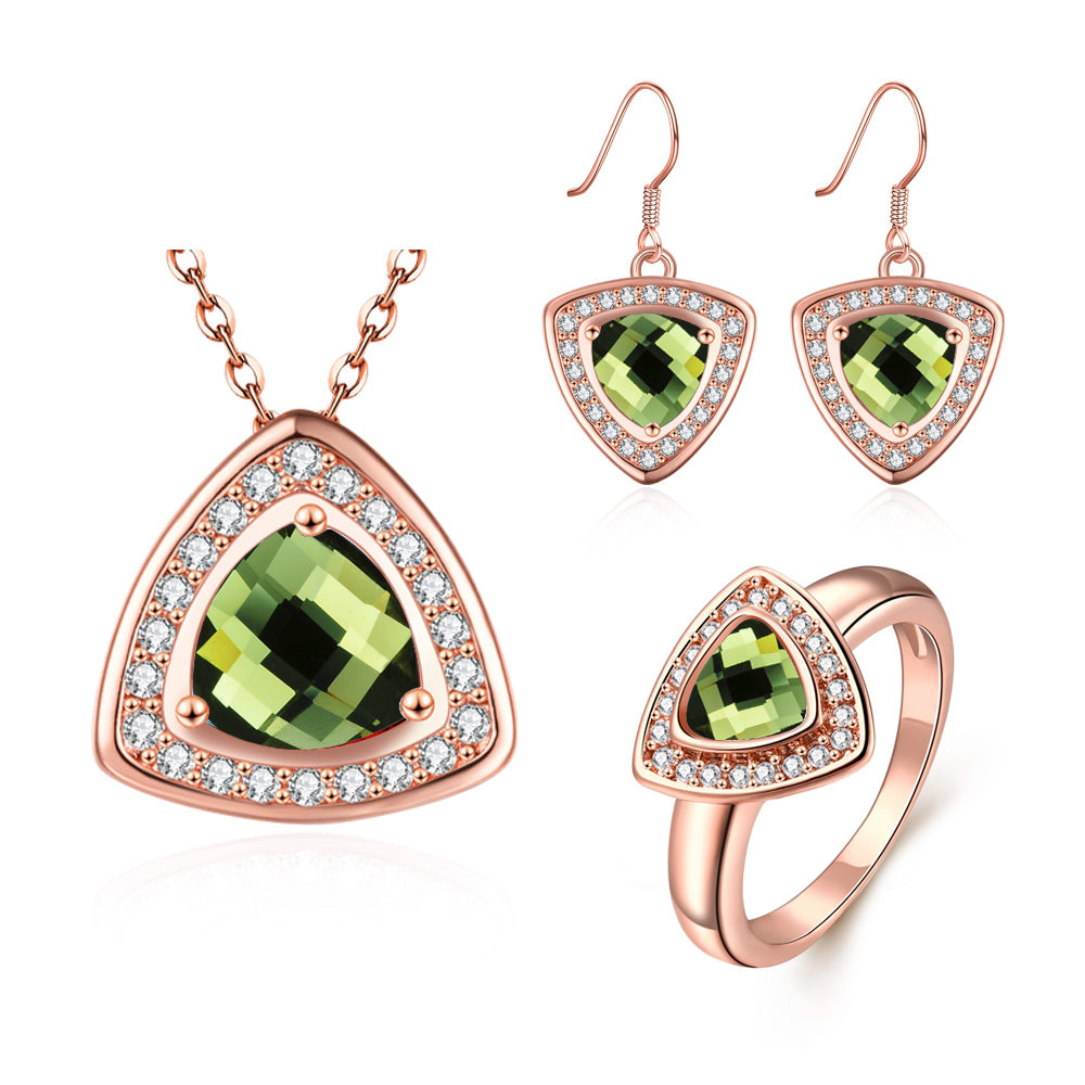 Conjunto de Liga de Ouro com Cristal Emporia® Verde ( Colar+Brincos+Anel )