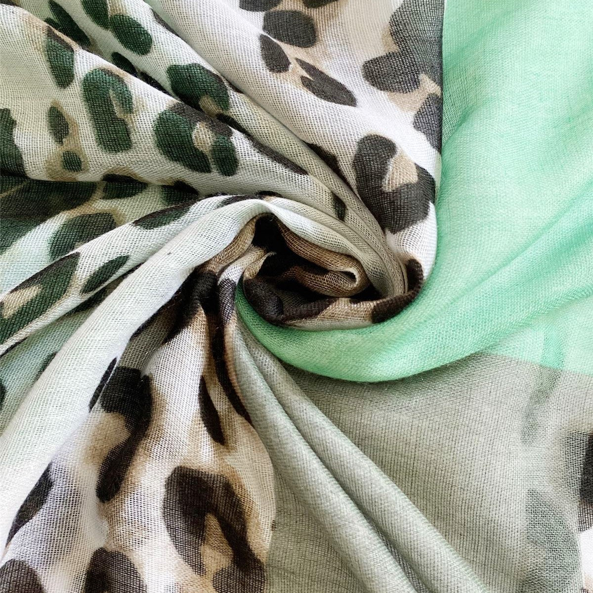 Xaile Verde com Padrão de leopardo, 80 cm x 180 cm