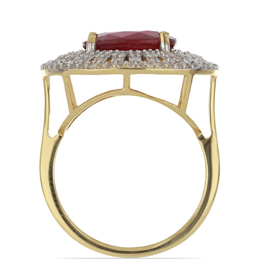 Anel de Prata com Banho de Ouro com Rubi de Madagáscar e Topázio Branco Contraste: Cabeca de Veado (800)