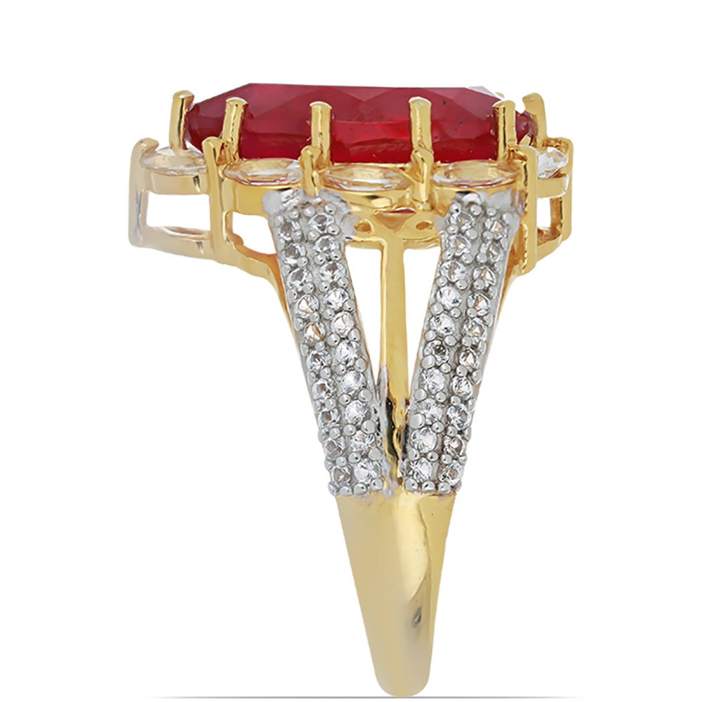 Anel de Prata com Banho de Ouro com Rubi de Madagáscar e Topázio Branco Contraste: Cabeca de Veado (800)