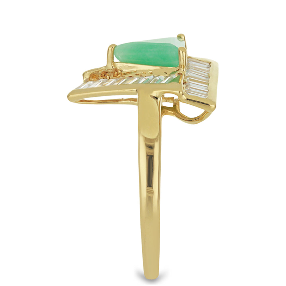 Anel de Prata com Banho de Ouro com Esmeralda do Brasil e Zircão Branco Contraste: Cabeca de Veado (800)