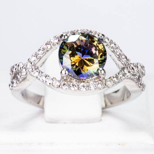 Anel de Liga de Ouro com Cristal Emporia® Verde e Cristal Emporia® Branco