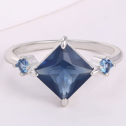 Anel de Liga de Ouro com Cristal Emporia® Azul