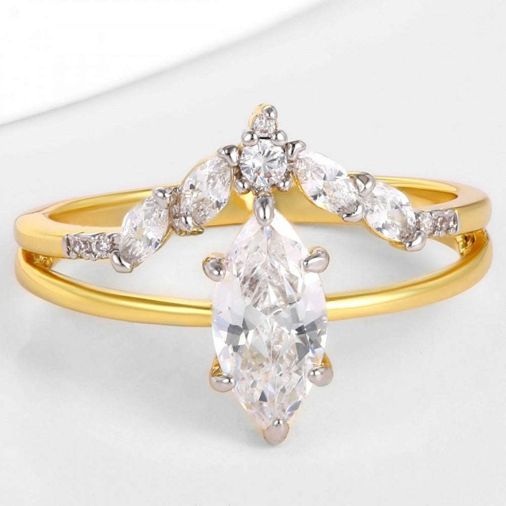 Anel de Liga de Ouro com Cristal Emporia® Branco