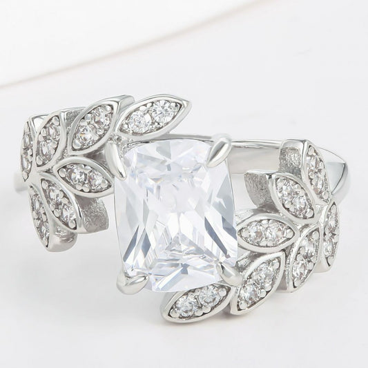 Anel de Liga de Ouro com Cristal Emporia® Branco