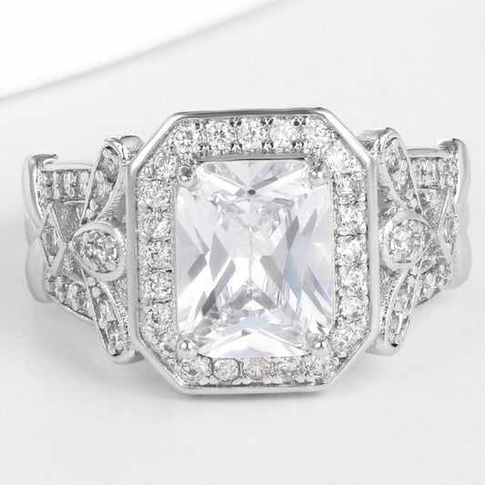Anel de Liga de Ouro com Cristal Emporia® Branco