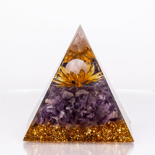 Talismã Pirâmide de Conexão com a Luz Dourada