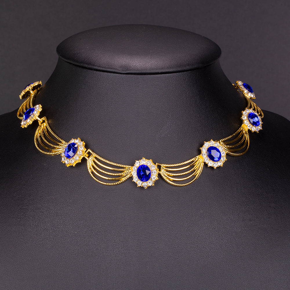 Conjunto de Liga de Ouro com Cristal Emporia® Azul e Cristal Emporia® Branco ( Colar+Brincos )