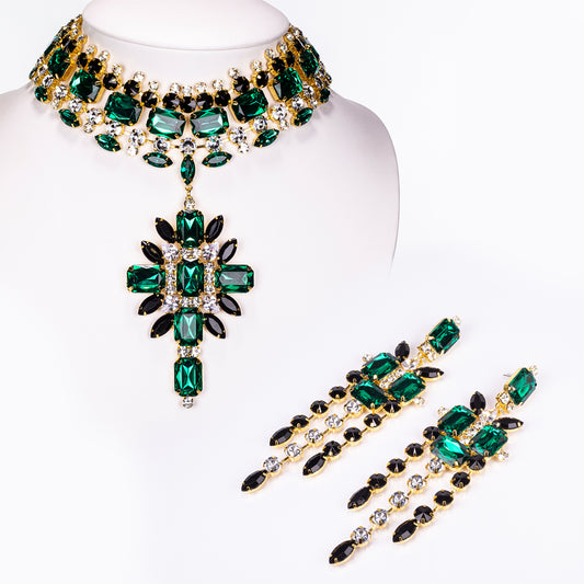 Conjunto de Liga de Ouro com Cristal Emporia® Verde e Cristal Emporia® Branco ( Colar+Brincos )