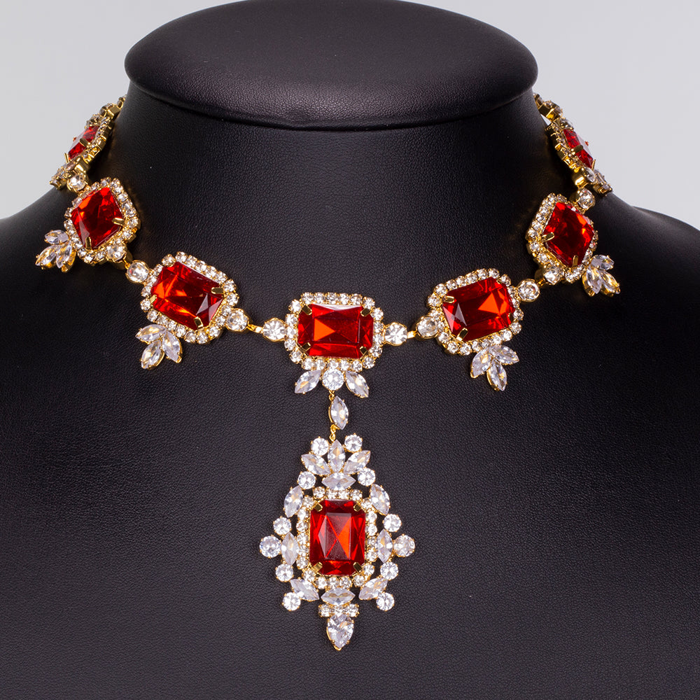 Conjunto de Liga de Ouro com Cristal Emporia® Vermelho e Cristal Emporia® Branco ( Colar+Brincos ) 5 