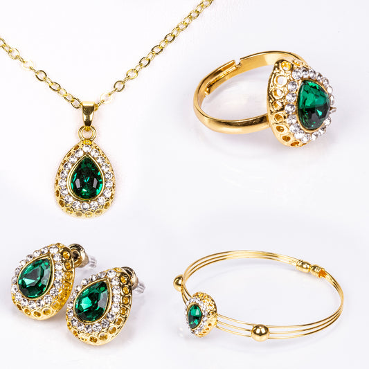 Conjunto de Liga de Ouro com Cristal Emporia® Verde e Cristal Emporia® Branco ( Colar+Brincos+Pulseira+Anel+Pendente )