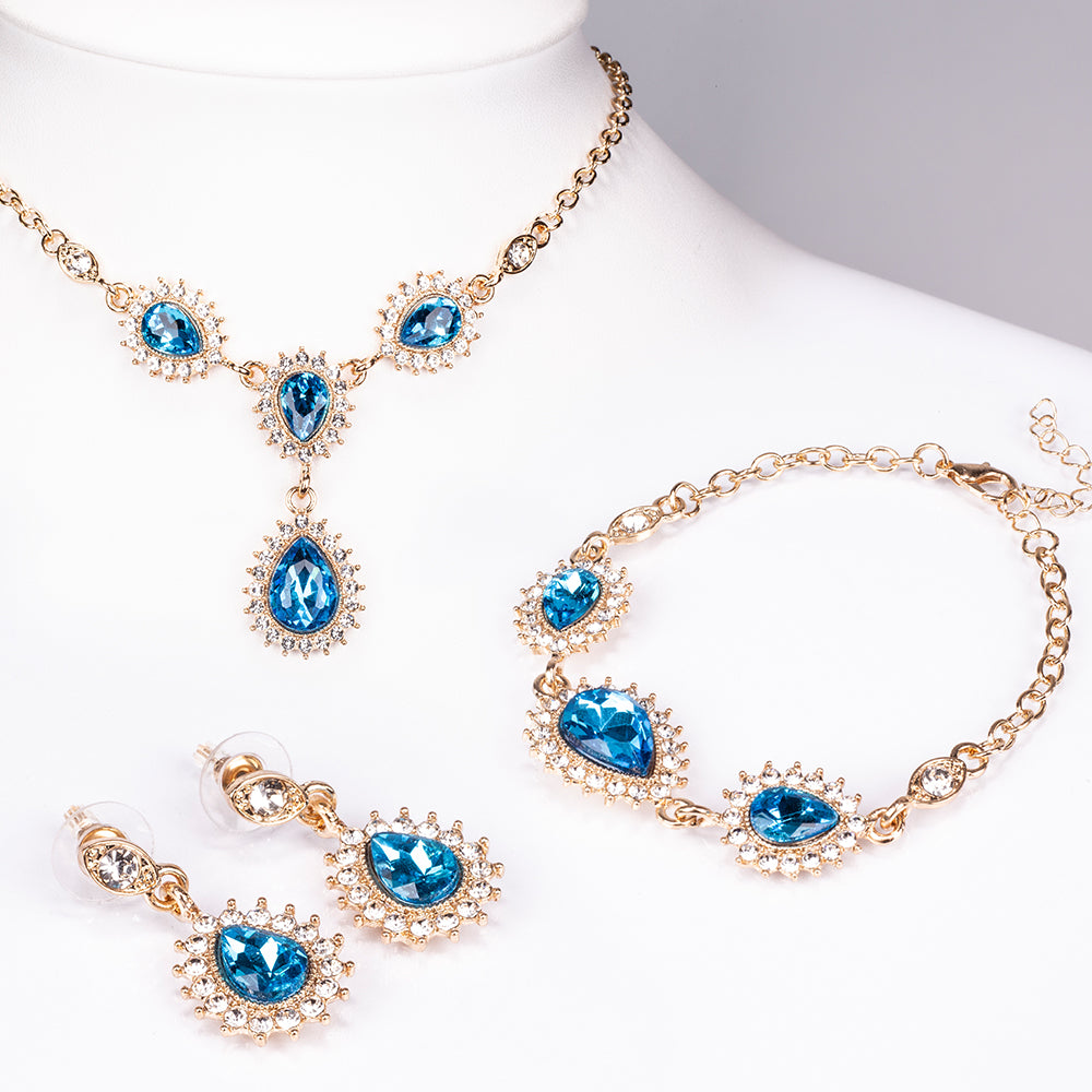 Conjunto de Liga de Ouro com Cristal Emporia® Azul e Cristal Emporia® Branco ( Colar+Brincos+Pulseira )