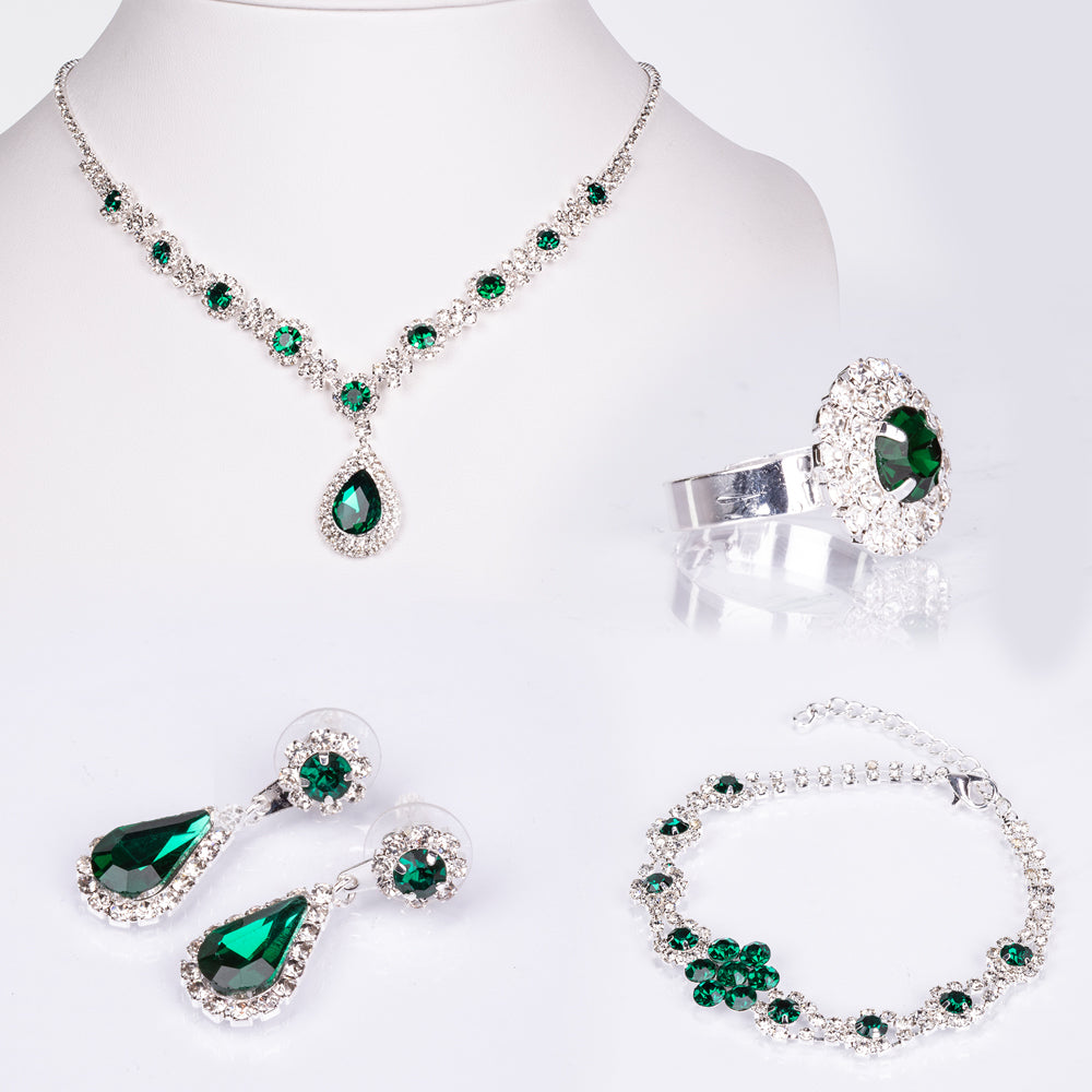 Conjunto de Liga de Ouro com Cristal Emporia® Verde e Cristal Emporia® Branco ( Colar+Brincos+Pulseira+Anel )