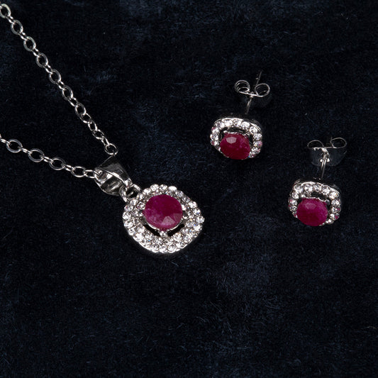 Conjunto de Liga de Ouro com Rubi e Cristal Emporia® Branco ( Colar+Brincos+Pendente )