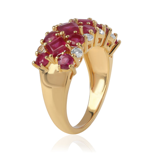 Anel de Prata com Banho de Ouro com Rubi de Moçambique e Topázio Branco  Contraste: Cabeca de Veado (800)