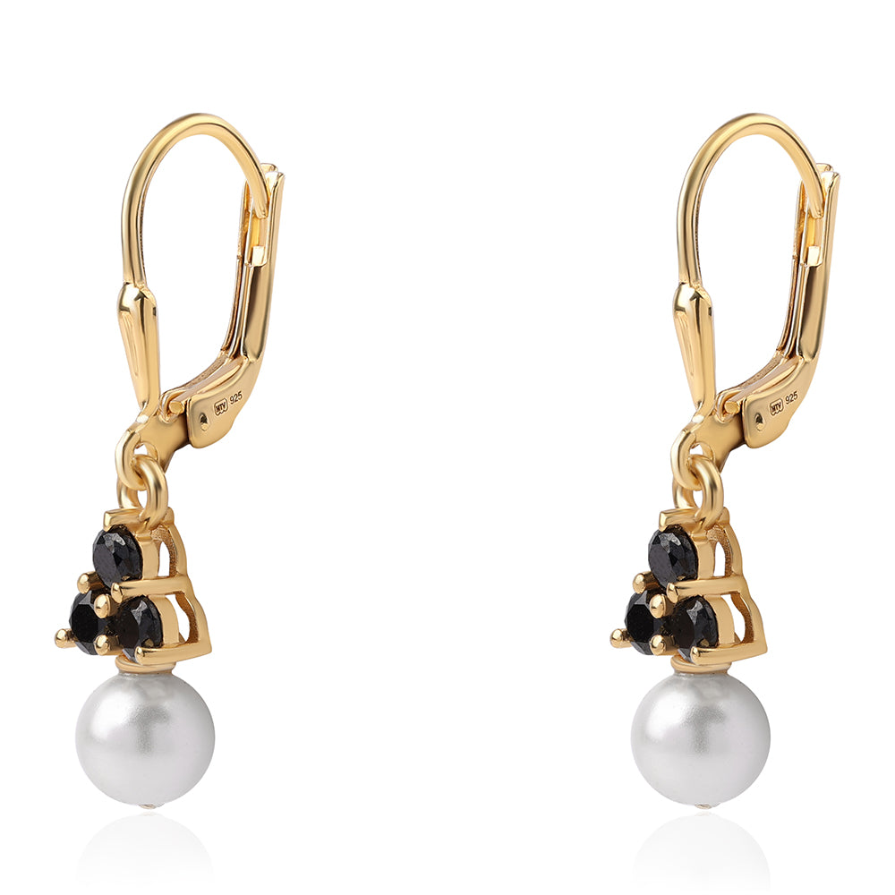 Brincos de Prata com Banho de Ouro com Espinela Preta e Pérola de Água Doce Branca