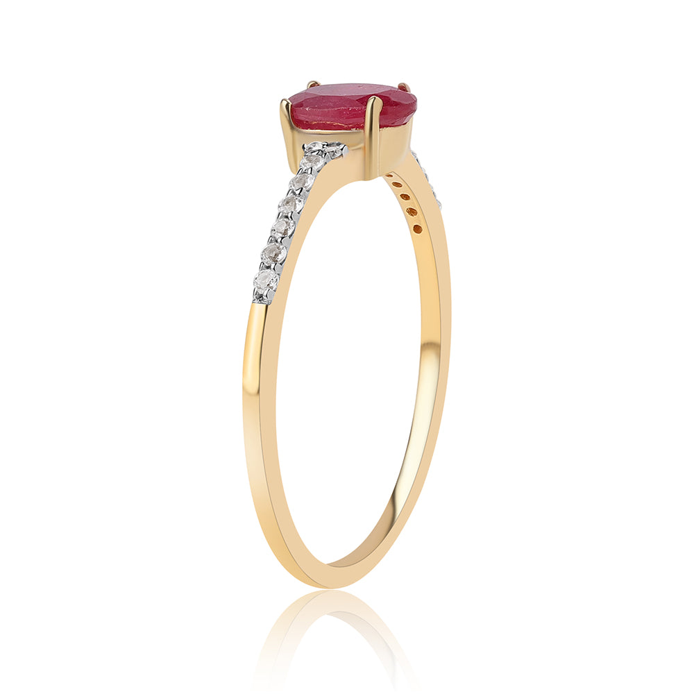 Anel de Prata com Banho de Ouro com Rubi de Moçambique e Topázio Branco