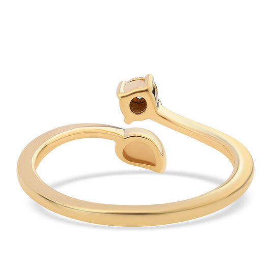 Anel de Prata com Banho de Ouro com Diamante Azul