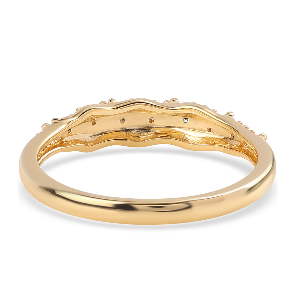 Anel de Prata com Banho de Ouro com Diamante Azul e Diamante Branco