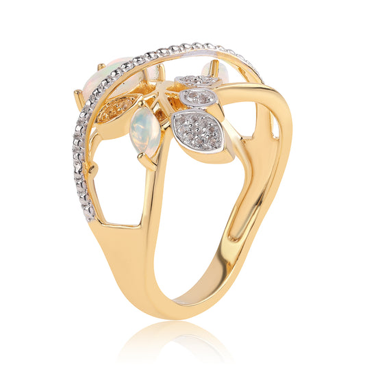 Anel de Prata com Banho de Ouro com Opala da Etiópia de Lega Dembi e Topázio Branco  Contraste: Cabeca de Veado (800)