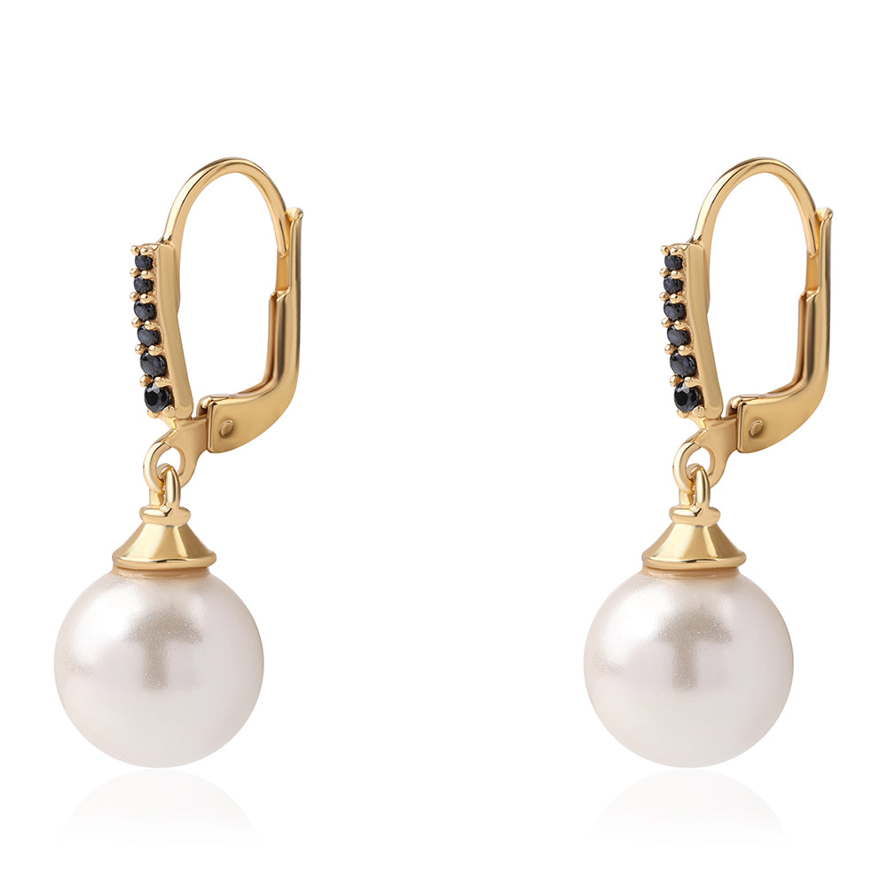 Brincos de Prata com Banho de Ouro com Espinela Preta e Pérola de Água Doce Branca