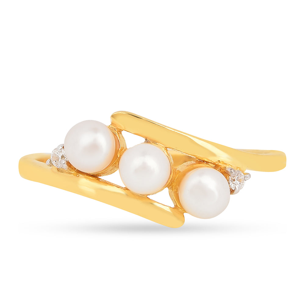 Anel de Prata com Banho de Ouro com Pérola Branca de Água Creme e Zircão Branco