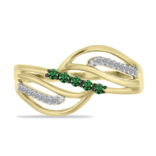 Anel de Prata com Banho de Ouro com Diamante Verde e Diamante Branco  Contraste: Cabeca de Veado (800)
