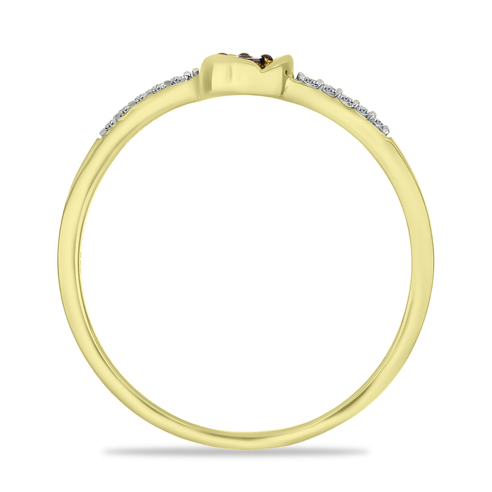 Anel de Prata com Banho de Ouro com Diamante Vermelho e Zircão Branco
