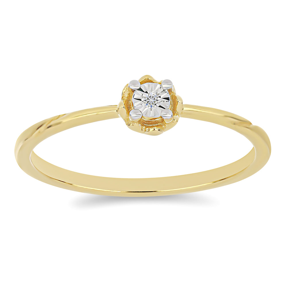 Anel de Prata com Banho de Ouro com Diamante Branco