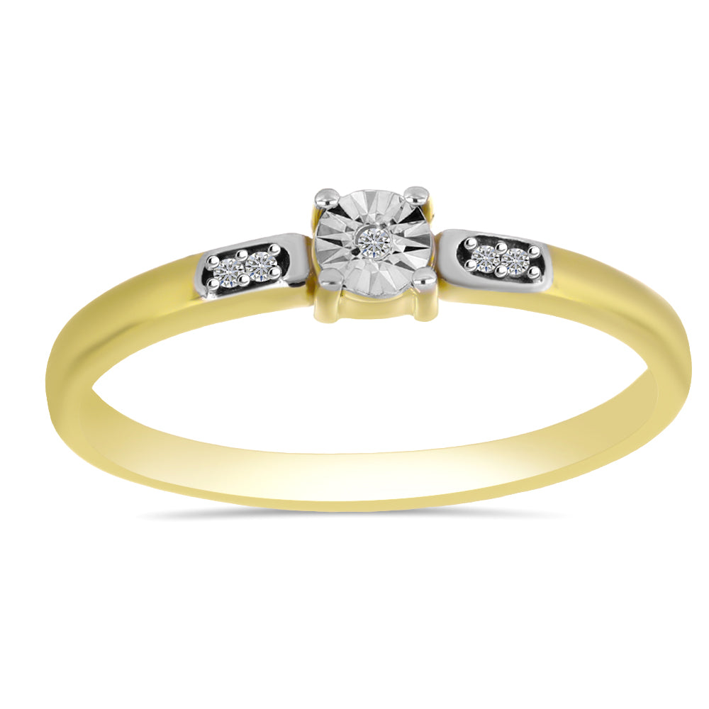 Anel de Prata com Banho de Ouro com Diamante Branco
