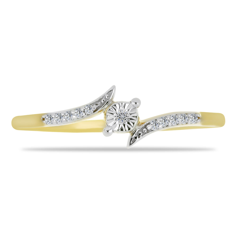 Anel de Prata com Banho de Ouro com Diamante Branco e Zircão Branco